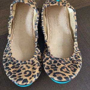 Tieks leopard print ballet flats. Size 7. EUC.